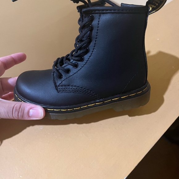 Kids Dr. Martens - Doc boots - Picture 2 of 5